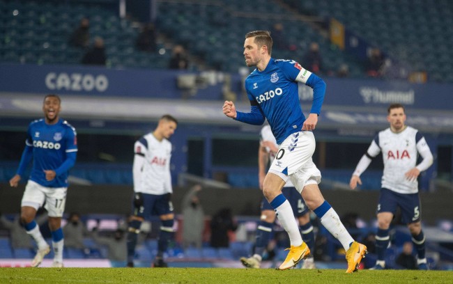 對手的進攻 對手的進攻